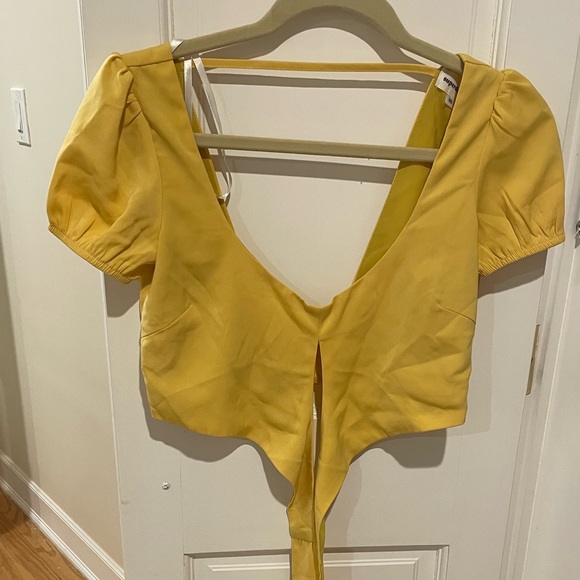 Revolve Superdown Ricky Tie Back Top - Picture 3 of 6